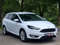 Gebraucht Ford Focus Cool & Connect 125 PS (91 kW) 2018 Weiß Kombi