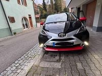 Gebraucht Toyota Aygo 69 PS (50 kW) 2017 Schwarz Kleinwagen