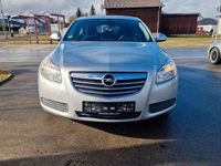 Gebraucht Opel Insignia Edition 140 PS (102 kW) 2012 Silber Limousine