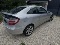 Gebraucht Mercedes C180 143 PS (105 kW) 2007 Grau Coupé