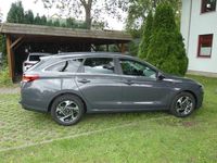 Neu Hyundai i30 140 PS (102 kW) 2025 Grau Limousine