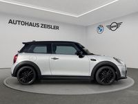 Gebraucht Mini Cooper SE Hatch 135 kW (184 PS) 2022 White silver Kleinwagen