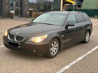 Gebraucht BMW 523 176 PS (129 kW) 2005 Schwarz Kombi