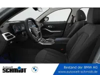 Gebraucht BMW 320 Comfort Edition 190 PS (139 kW) 2025 Skyscraper grau Kombi