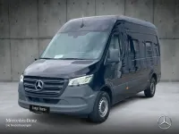 Używany Mercedes Sprinter 150 KM (110 kW) 2021 Czarny Van
