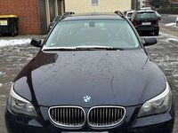 Gebraucht BMW 525 197 PS (144 kW) 2007 Blau Kombi