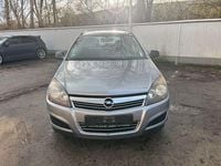 Gebraucht Opel Astra 90 PS (66 kW) 2010 Silber Limousine