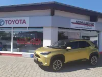 Gebraucht Toyota Yaris Cross Team 116 PS (85 kW) 2023 Brass gold metallic SUV