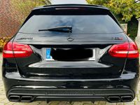 gebraucht Mercedes C63 AMG AMG PERF.AGA*PANO*JUNGESTERNE GARANTIE*ILS*BURMESTER