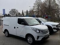 Neu Maxus eDeliver 3 117 kW (160 PS) 2025 Weiß Van