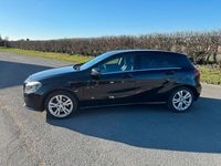 Gebraucht Mercedes A180 Urban 122 PS (89 kW) 2016 Schwarz Limousine
