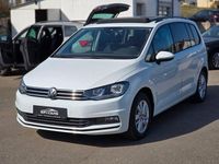 Gebraucht VW Touran 150 PS (110 kW) 2022 Weiß Van / Kleinbus