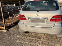 Gebraucht Mercedes B200 100 PS (73 kW) 2006 Grau Van / Kleinbus