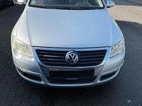 Gebraucht VW Passat 140 PS (102 kW) 2008 Silber Limousine