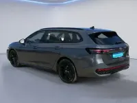Gebraucht VW Passat R-line 193 PS (141 kW) 2025 Diabasgrau metallic Kombi