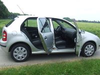 Gebraucht Skoda Fabia 73 PS (53 kW) 2004 Grau metallic Kleinwagen