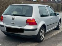 Gebraucht VW Golf III 85 PS (62 kW) 1999 Silber Kleinwagen