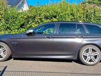 Gebraucht BMW M550 381 PS (280 kW) 2014 Grau Limousine