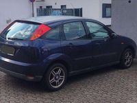 Gebraucht Ford Focus 101 PS (74 kW) 1999 Blau Limousine