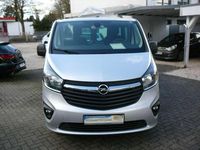 Gebraucht Opel Vivaro 125 PS (91 kW) 2016 Aluminium silber/grey(m2) Van / Kleinbus