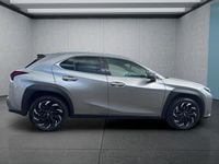 Second-hand Lexus UX 250h 184 CP (135 kW) 2022 Argintiu SUV
