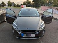 Gebraucht Ford Fiesta Titanium 101 PS (74 kW) 2019 Grau Kleinwagen
