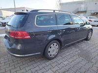 Gebraucht VW Passat Comfortline 140 PS (102 kW) 2014 Uranograu Kombi