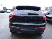 Używany Volvo XC40 Plus 163 KM (119 kW) 2025 Czarny SUV