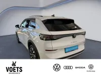 Gebraucht VW T-Roc Cabriolet Life 116 PS (85 kW) 2026 Weiß SUV