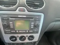 Gebraucht Ford Focus 101 PS (74 kW) 2005 Schwarz Limousine