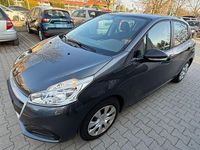 Gebraucht Peugeot 208 Allure 82 PS (60 kW) 2018 Grau Kleinwagen