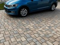 Gebraucht VW Touran Edition 116 PS (85 kW) 2017 Blau Van / Kleinbus