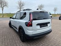 Neu Dacia Jogger Expression 122 PS (89 kW) 2026 Weiß Van / Kleinbus