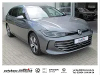 Gebraucht VW Passat Elegance 150 PS (110 kW) 2025 Grau Kombi