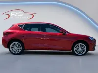 Gebraucht Seat Leon XCELLENCE 150 PS (110 kW) 2021 Rot Limousine