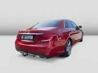 Gebraucht Mercedes E220 AMG line 194 PS (142 kW) 2019 Hyazinthrot  metalliclack Limousine