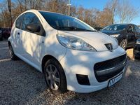 Gebraucht Peugeot 107 Filou 68 PS (50 kW) 2011 Weiß Kleinwagen
