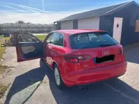 Gebraucht Audi A3 Sportback Ambiente 125 PS (91 kW) 2013 Rot Kleinwagen