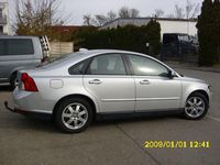 Gebraucht Volvo S40 Kinetic 136 PS (100 kW) 2010 Silber Limousine