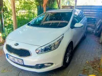 Gebraucht Kia Ceed DREAM-TEAM Edition 135 PS (99 kW) 2015 Weiß Kleinwagen