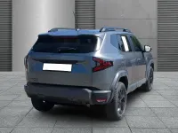 Neu Dacia Duster Extreme 154 PS (113 kW) 2026 Grau (dolomitgrau) SUV