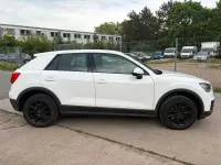 Używany Audi Q2 Basis 190 KM (139 kW) 2018 Biały SUV