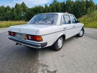 gebraucht Mercedes 200 W 123mit H Zulassung