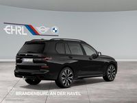 Neu BMW X7 Shadowline 352 PS (258 kW) 2026 Schwarz SUV
