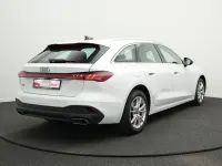 Gebraucht Audi A5 Sport 204 PS (150 kW) 2025 Gletscherweiß metallic Kombi