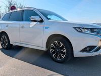 Gebraucht Mitsubishi Outlander 203 PS (149 kW) 2017 Weiß SUV