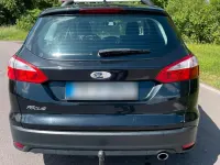 Gebraucht Ford Focus 140 PS (102 kW) 2011 Schwarz Kombi