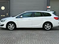 Gebraucht Opel Astra Selection 101 PS (74 kW) 2012 Weiß Kombi
