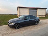 Gebraucht BMW 318 129 PS (94 kW) 2006 Grau Limousine