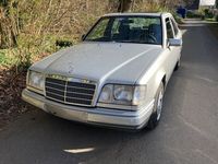 Brugt Mercedes E220 150 HK (110 kW) 1994 Sølv Sedan